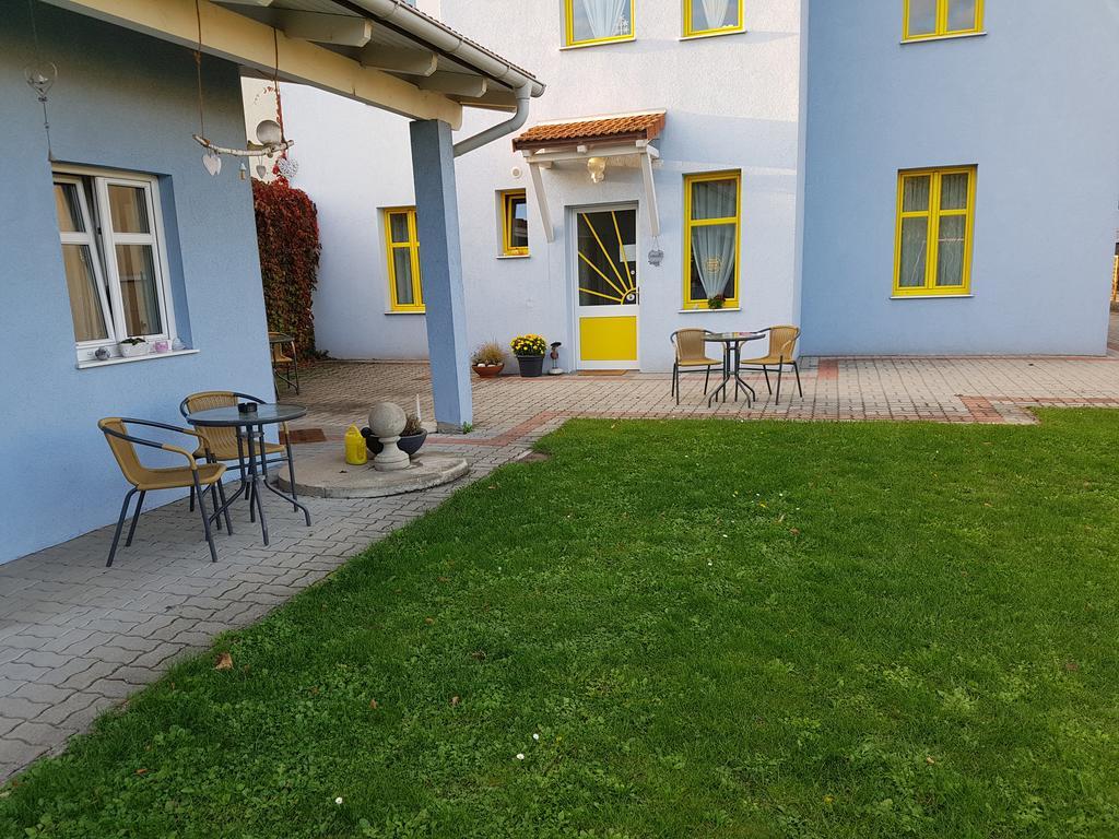 Villa Sonnenschein Laa an der Thaya Eksteriør bilde